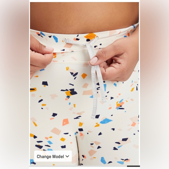 Fabletics Run Anywhere motion 365 HW 7/8 legging - Picture 4 of 8